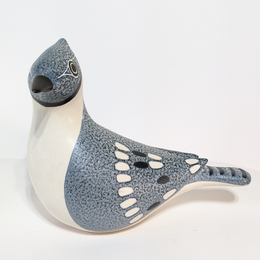 Strawberry Hill Werkshop Pottery Bluejay Ceramic Bird Very Rare Beauty Vintage